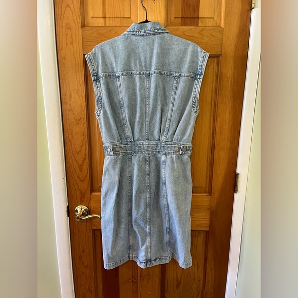 Madewell Denim Cap-Sleeve Shirtdress in Aquino Wash Size 4 Button-Down - Picture 5 of 12